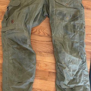 Fjallraven Barrents Pro 46 / 30/31" Waist